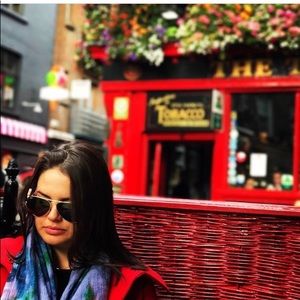 Meet your Posher, Molly